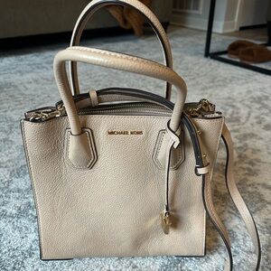 Micheal Kors Mercer Tote Medium